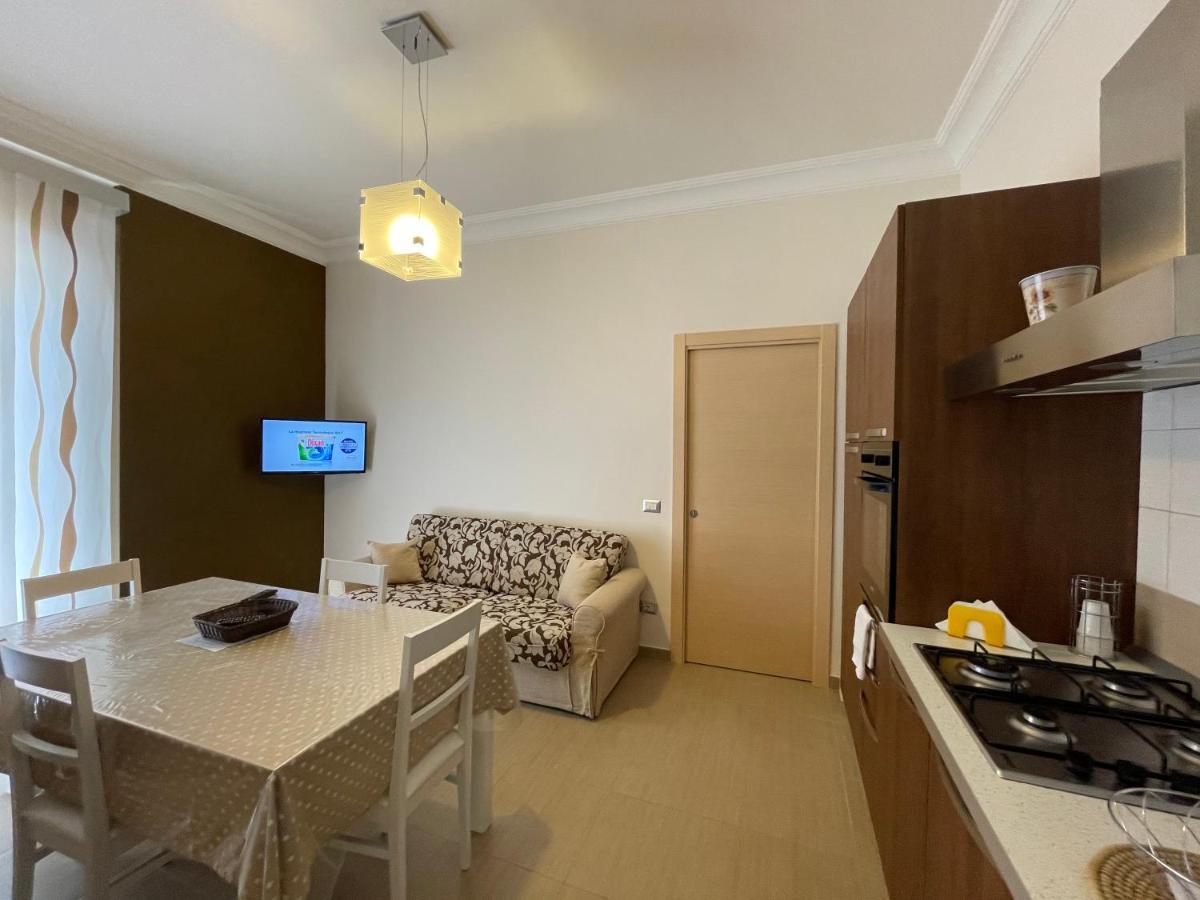 Xacca Luxury Apartment Шака Екстериор снимка