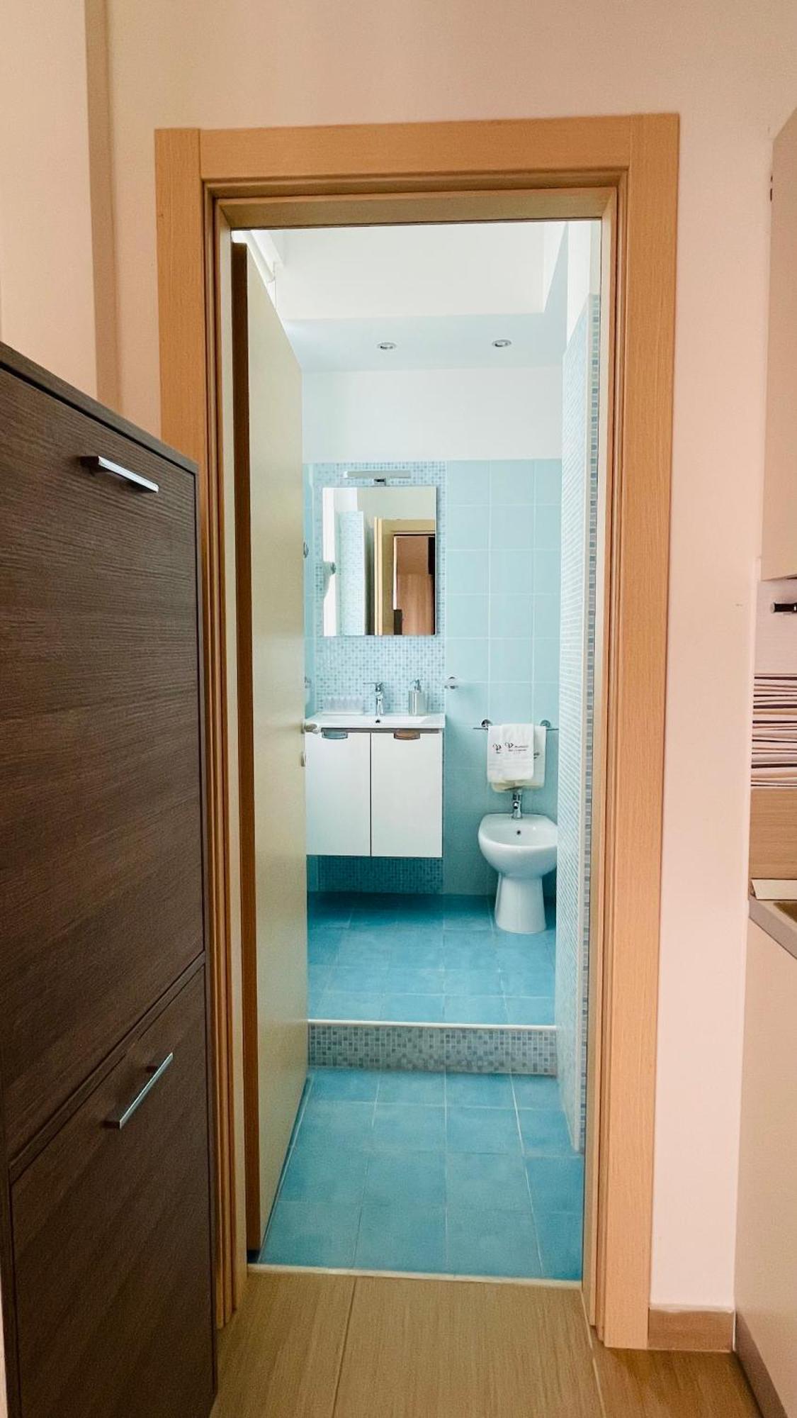 Xacca Luxury Apartment Шака Екстериор снимка