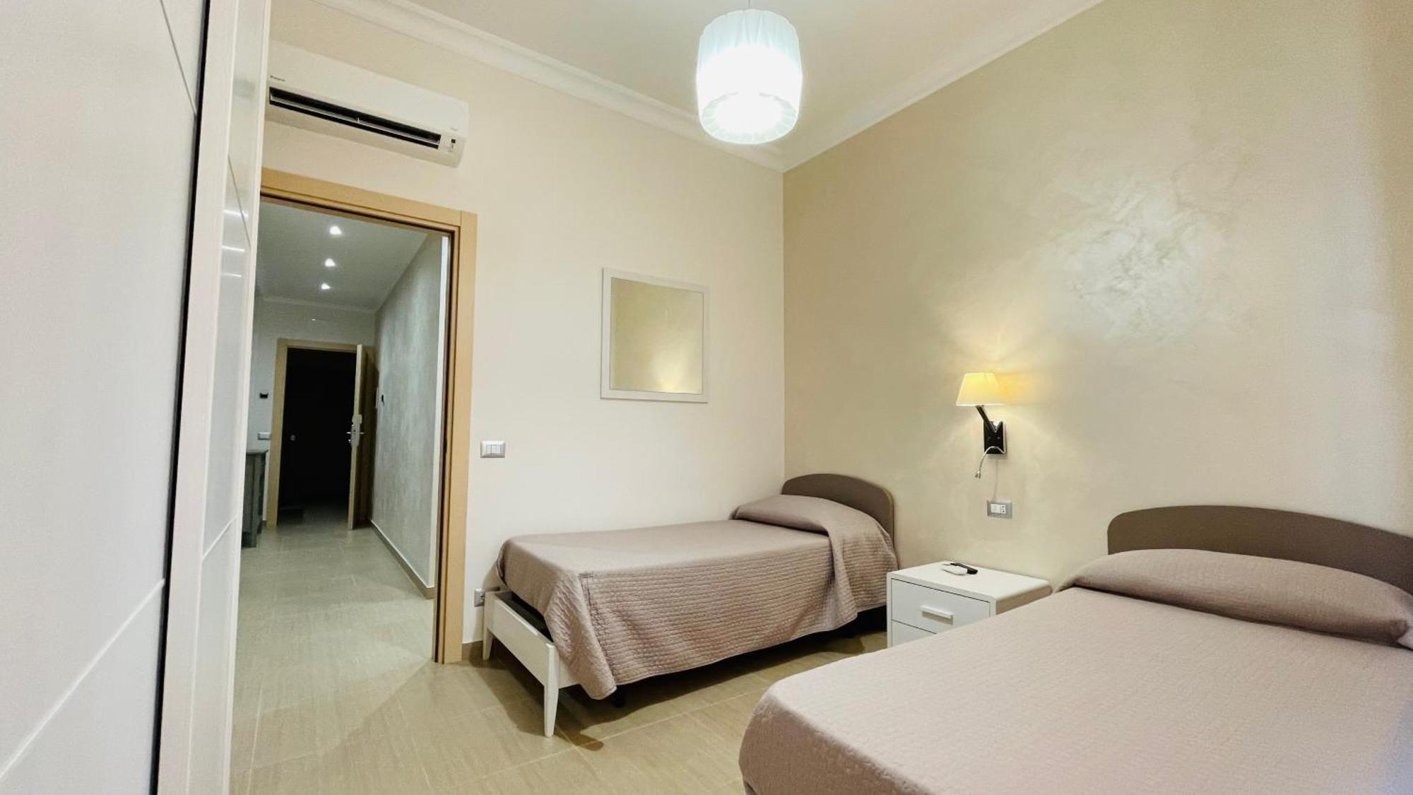 Xacca Luxury Apartment Шака Екстериор снимка